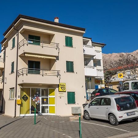 Apartments Happy Stay Center Baska Zewnętrze zdjęcie