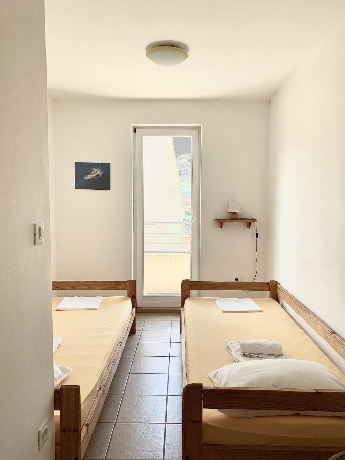 Apartments Happy Stay Center Baska Zewnętrze zdjęcie