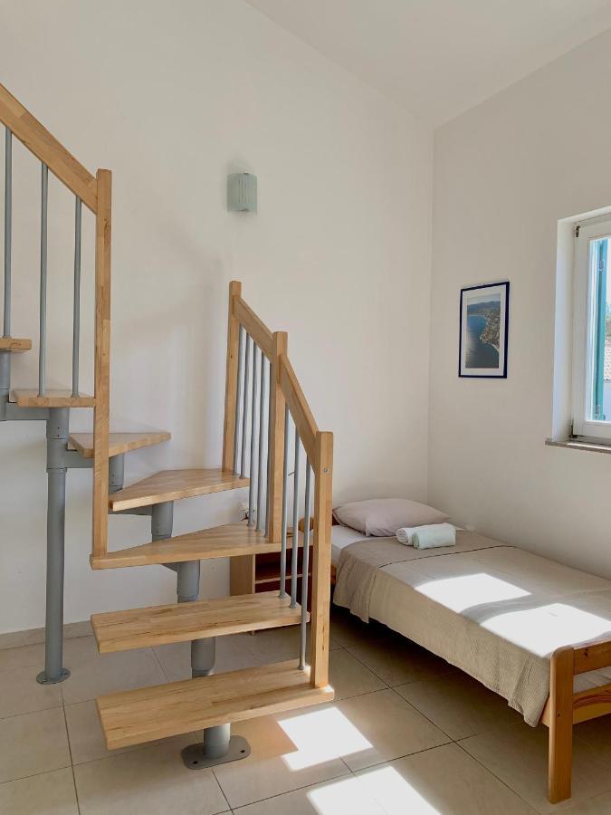 Apartments Happy Stay Center Baska Zewnętrze zdjęcie